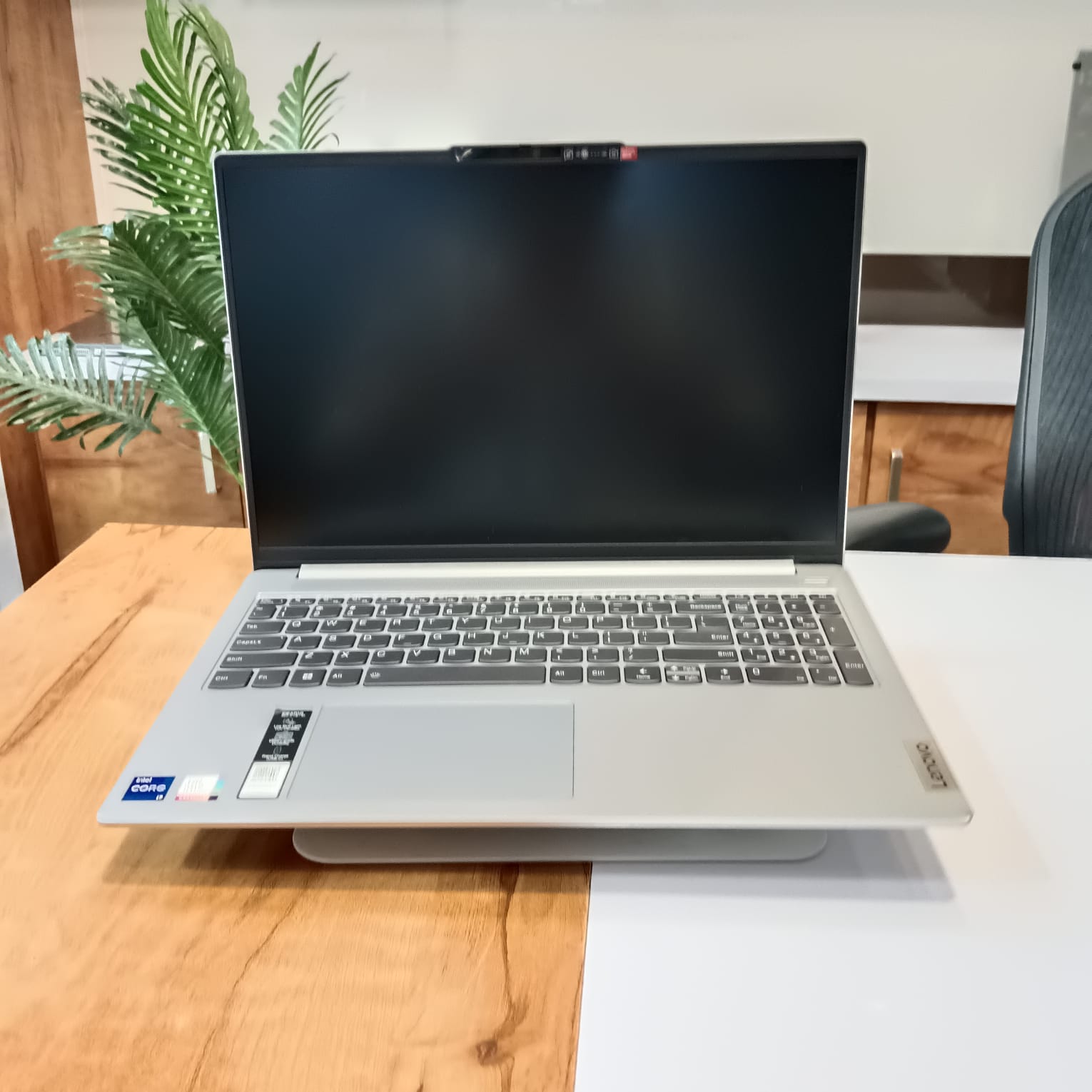 Lenovo IdeaPad Slim 5i (Smart Deal)